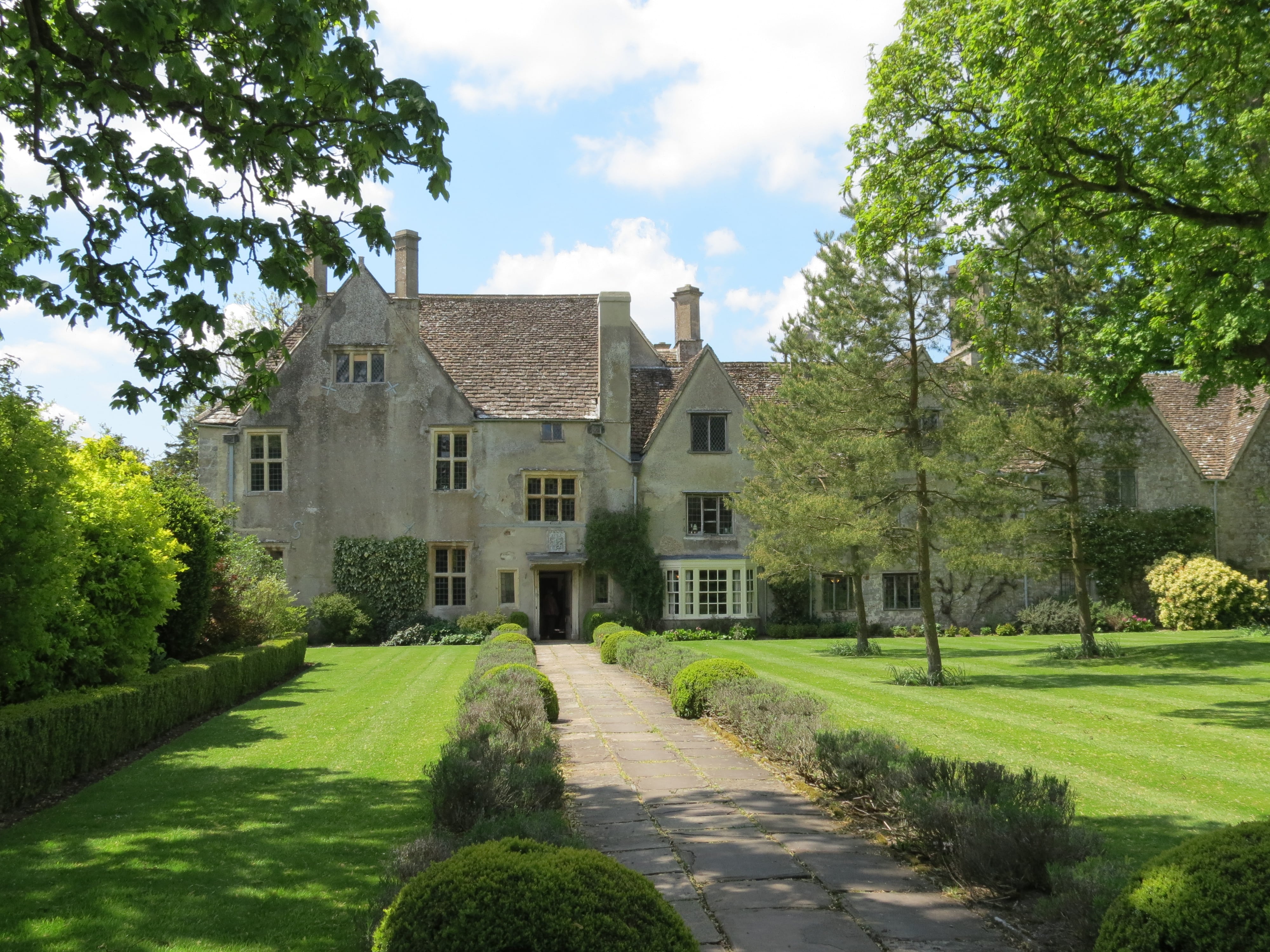 Avebury Manor,National Trust.